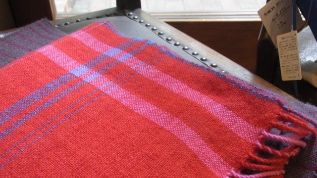 カシミヤ手織りマフラー